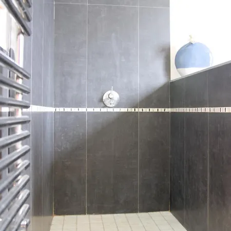 Le Chateau - Chateau Le Noble