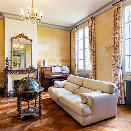Le Chateau - Chateau Le Noble Saint-Germain-du-Puch