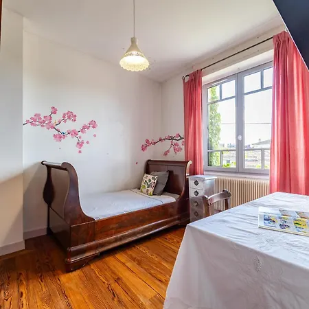 펜션 Le Chateau - Chateau Le Noble Saint-Germain-du-Puch