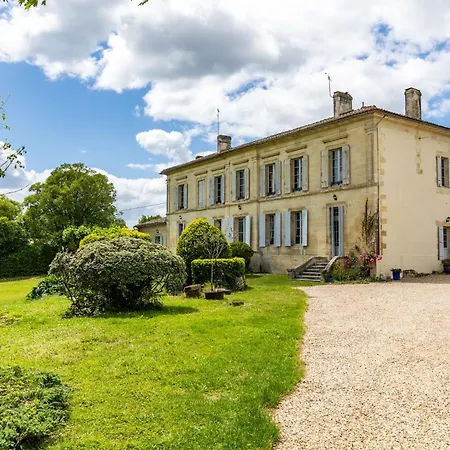 Le Chateau - Chateau Le Noble Saint-Germain-du-Puch